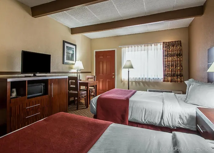 Quality 3* East Dubuque